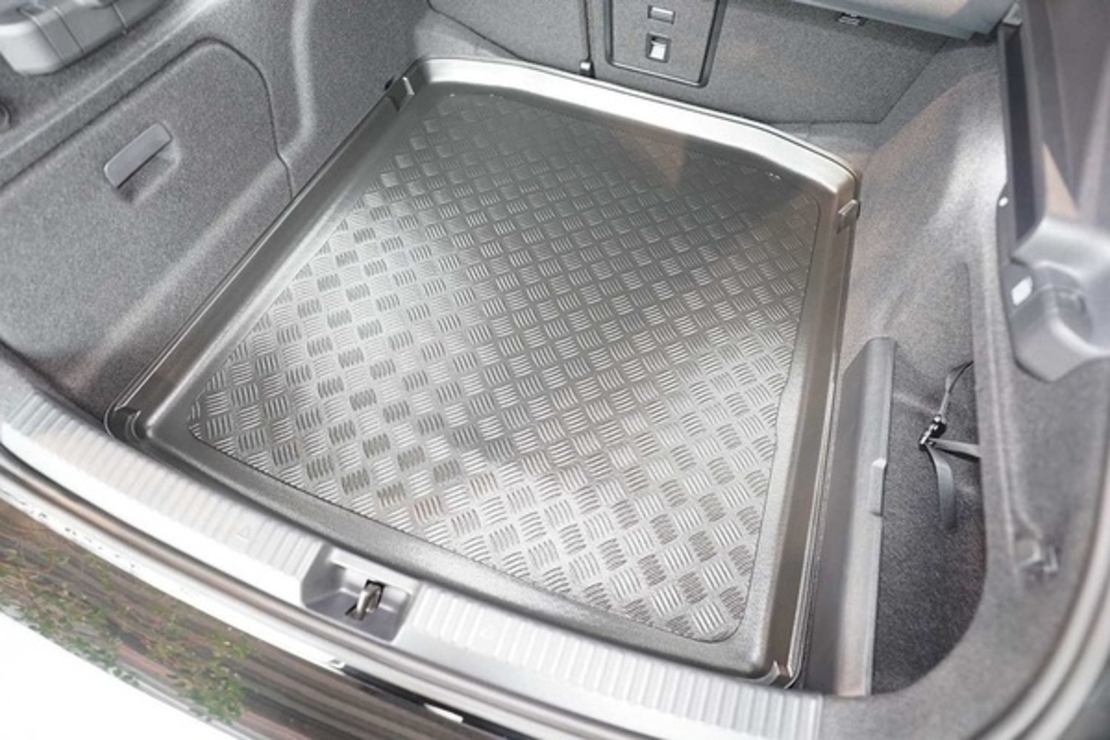 Tavita portbagaj Skoda Superb IV, fabricatie 12.2023 - prezent, caroserie sedan, portbagaj inferior, fara podea reglabila pe inaltime