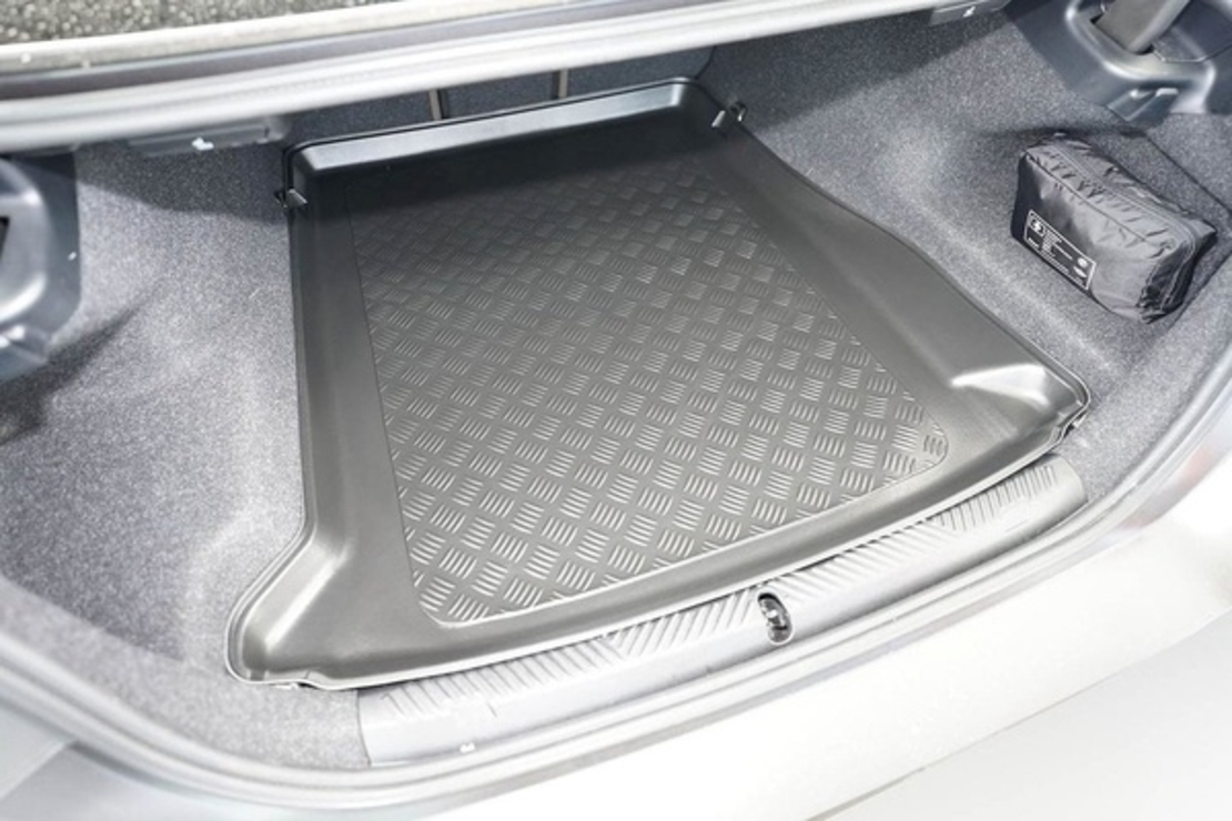 Tavita portbagaj BMW i5 G60, fabricatie 10.2023 - prezent, caroserie sedan