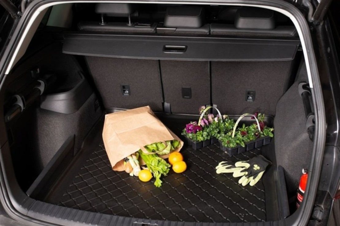 Tavita portbagaj Peugeot Expert Tepee, fabricatie 2007 - 2016 (randul 3 de scaune ridicat)