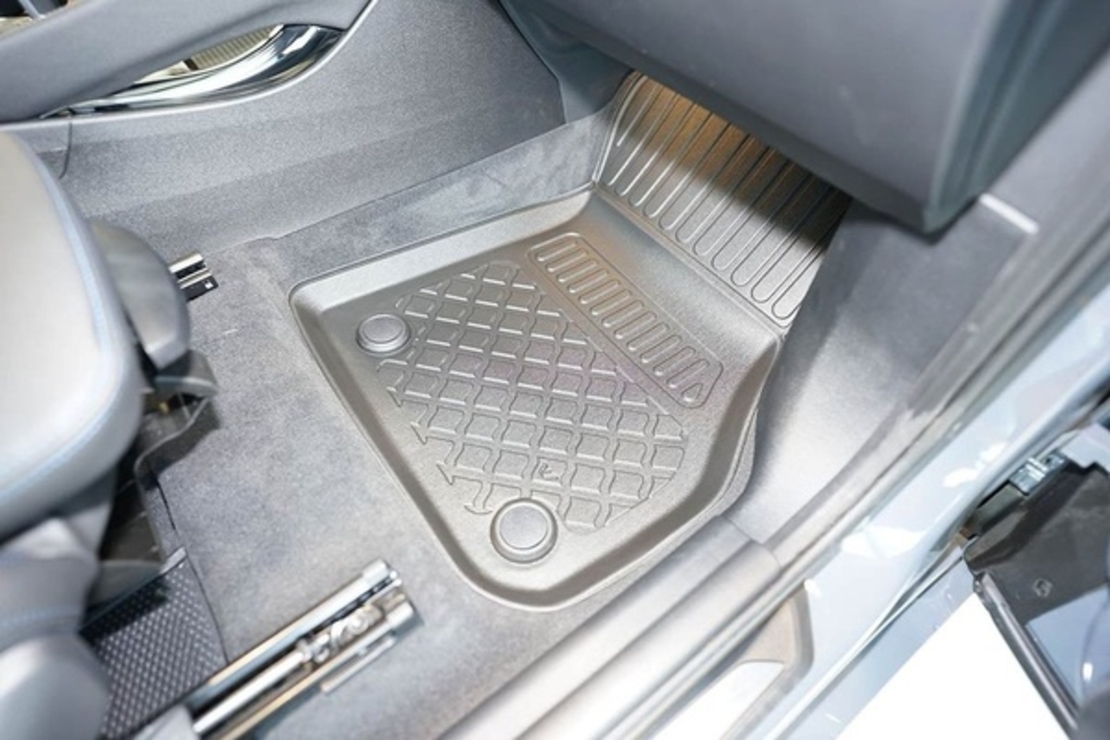 Covorase auto tip tavita BMW X1 F48 fabricatie 2016 - prezent