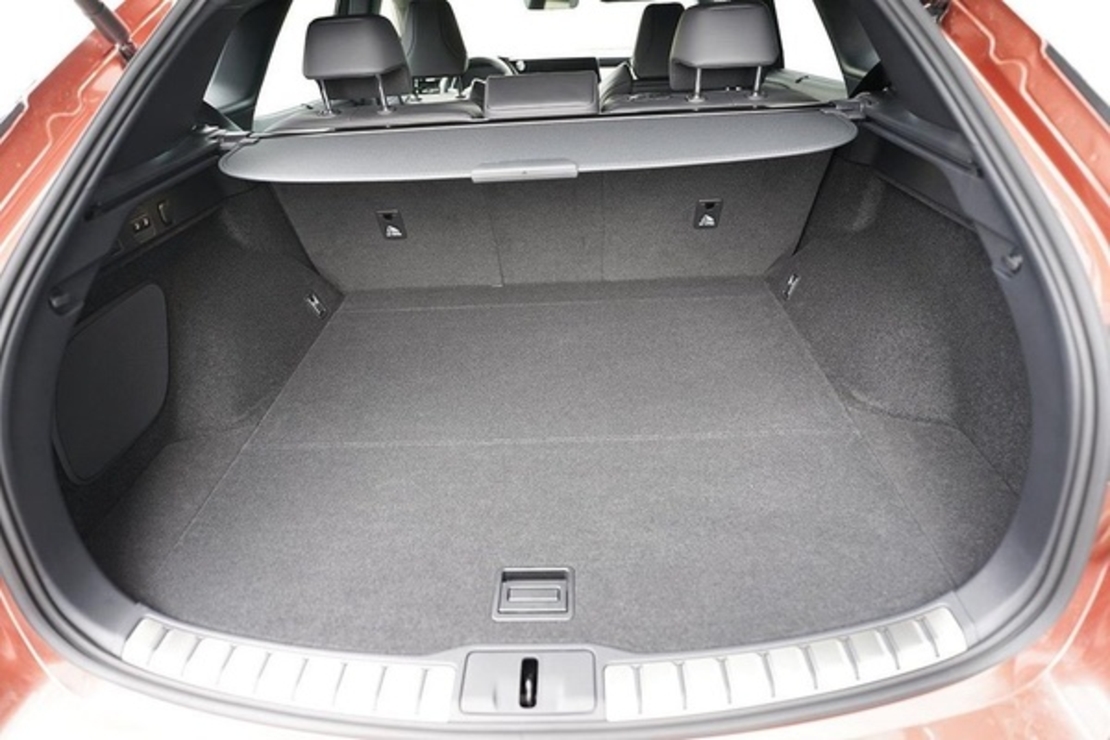 Tavita de portbagaj Lexus 500h Hybrid, caroserie Combi, fabricatie 10.2022-prezent, caroserie SUV