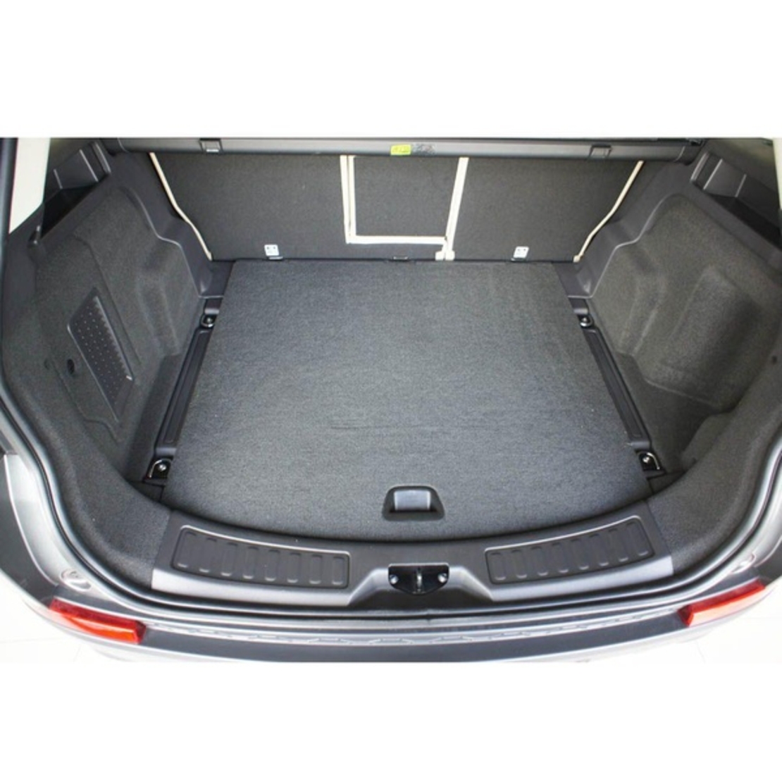Tavita portbagaj Land Rover Discovery Sport fabricatie 01.2015 - prezent