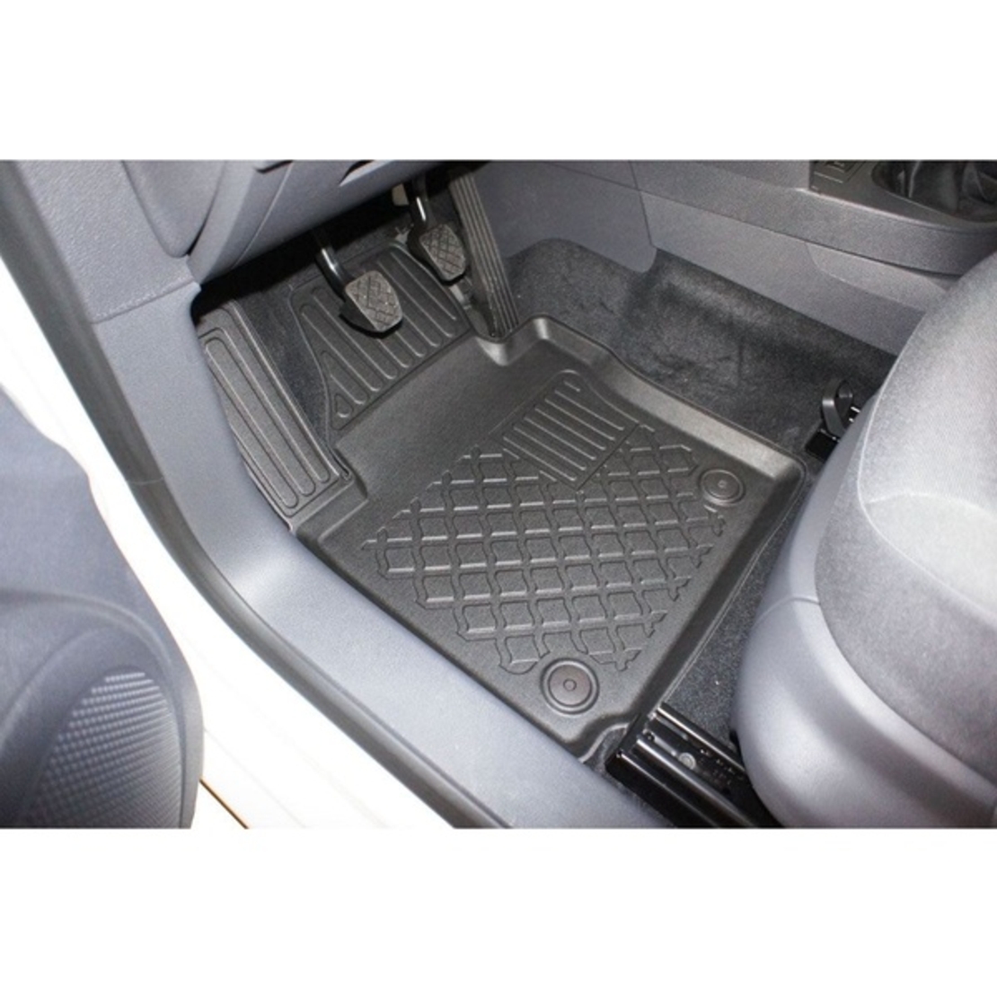 Covorase tip tavita Volkswagen Caddy, fabricatie 2004 - 10.2020, caroserie van