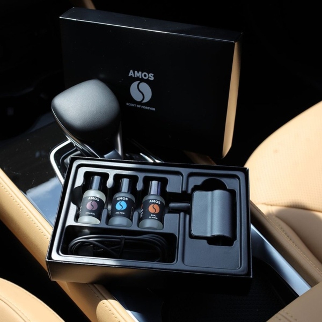 Amos Mini: difuzor negru + 3 parfumuri