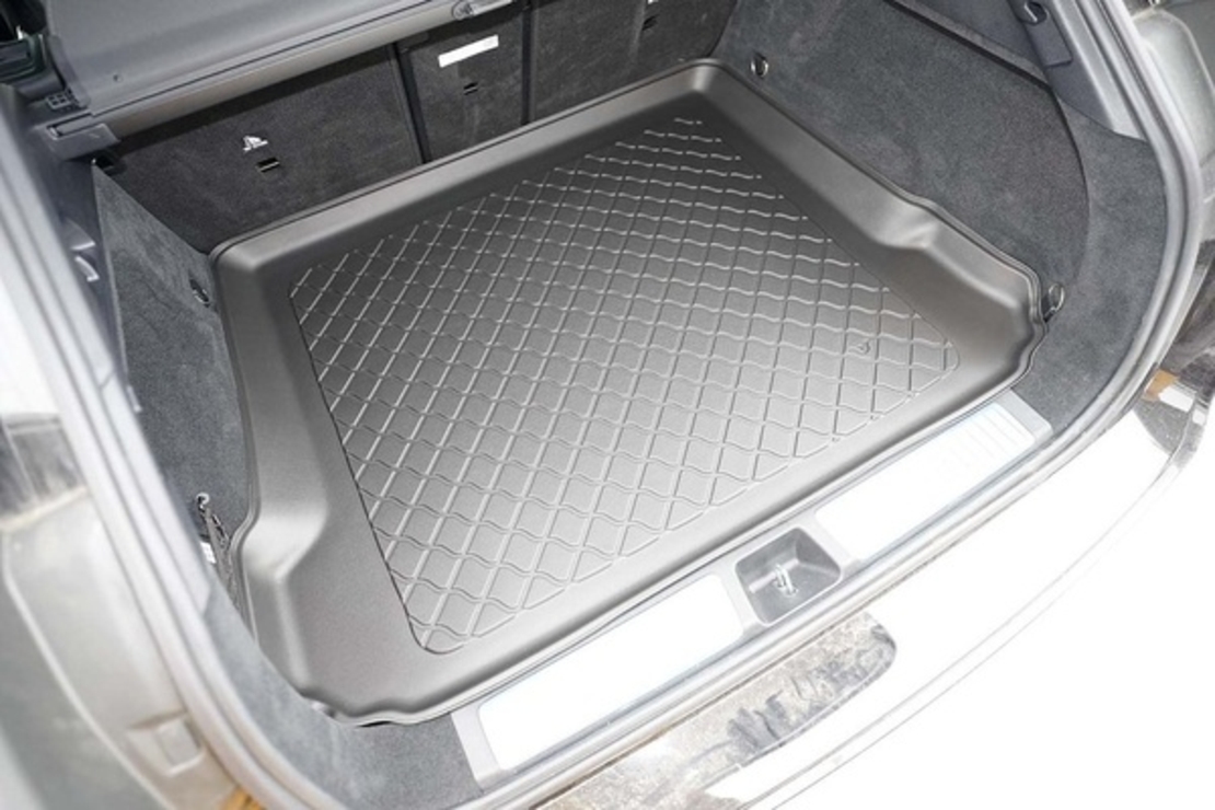 Tavita portbagaj Mercedes EQE X294, fabricatie 05.2023 - prezent, caroserie suv