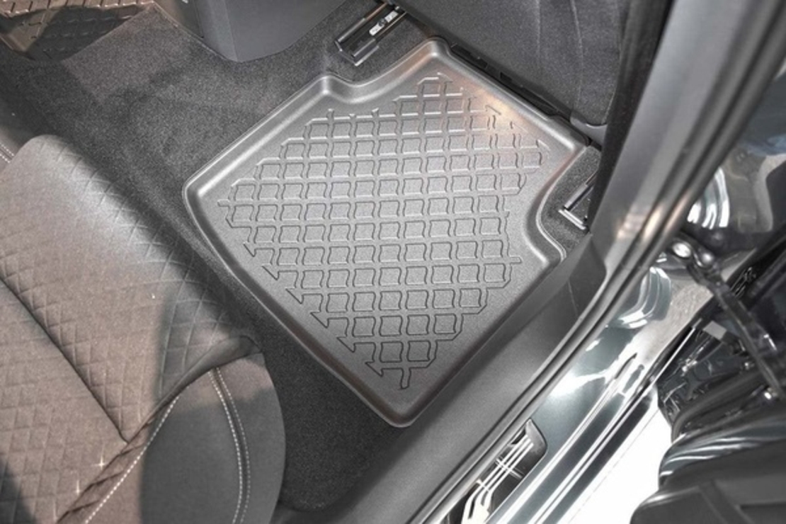 Covorase auto tip tavita Skoda Superb III fabricatie 2013 - prezent