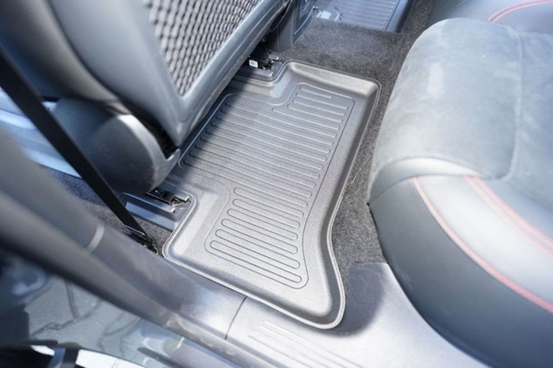 Covorase tip tavita Mercedes EQA (H243) electrica, anul de fabricatie 03.2021 - prezent, caroserie SUV