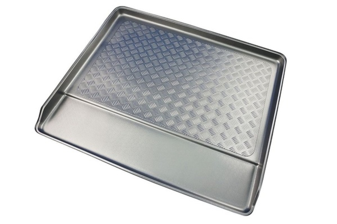Tavita de portbagaj Jeep Commander (XK), anul de fabricatie 2006 - 2010, caroserie SUV - 7 locuri, al 3-lea rand in spate