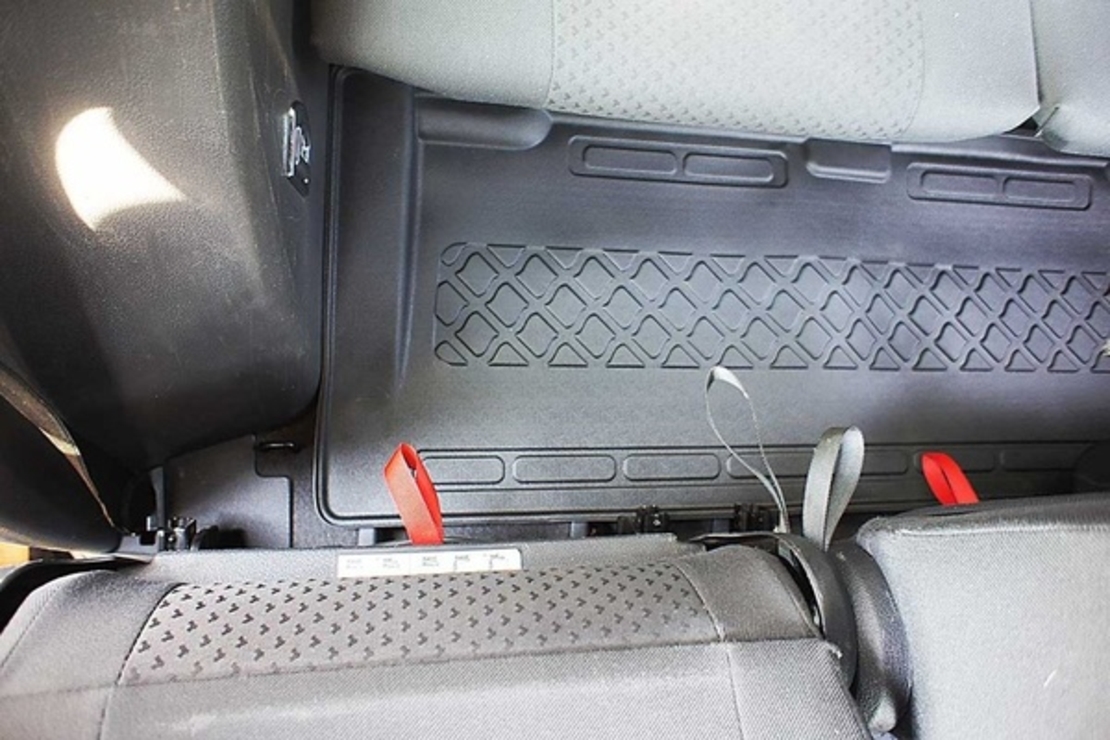Covorase auto tip tavita 692551