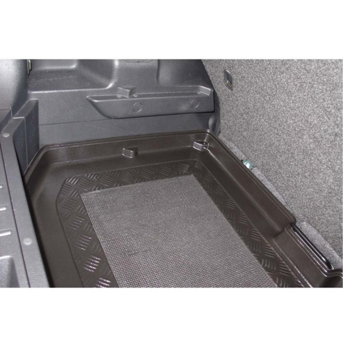 Tavita portbagaj Nissan Note fabricatie 2006 - 09.2013 (portbagaj mai jos)