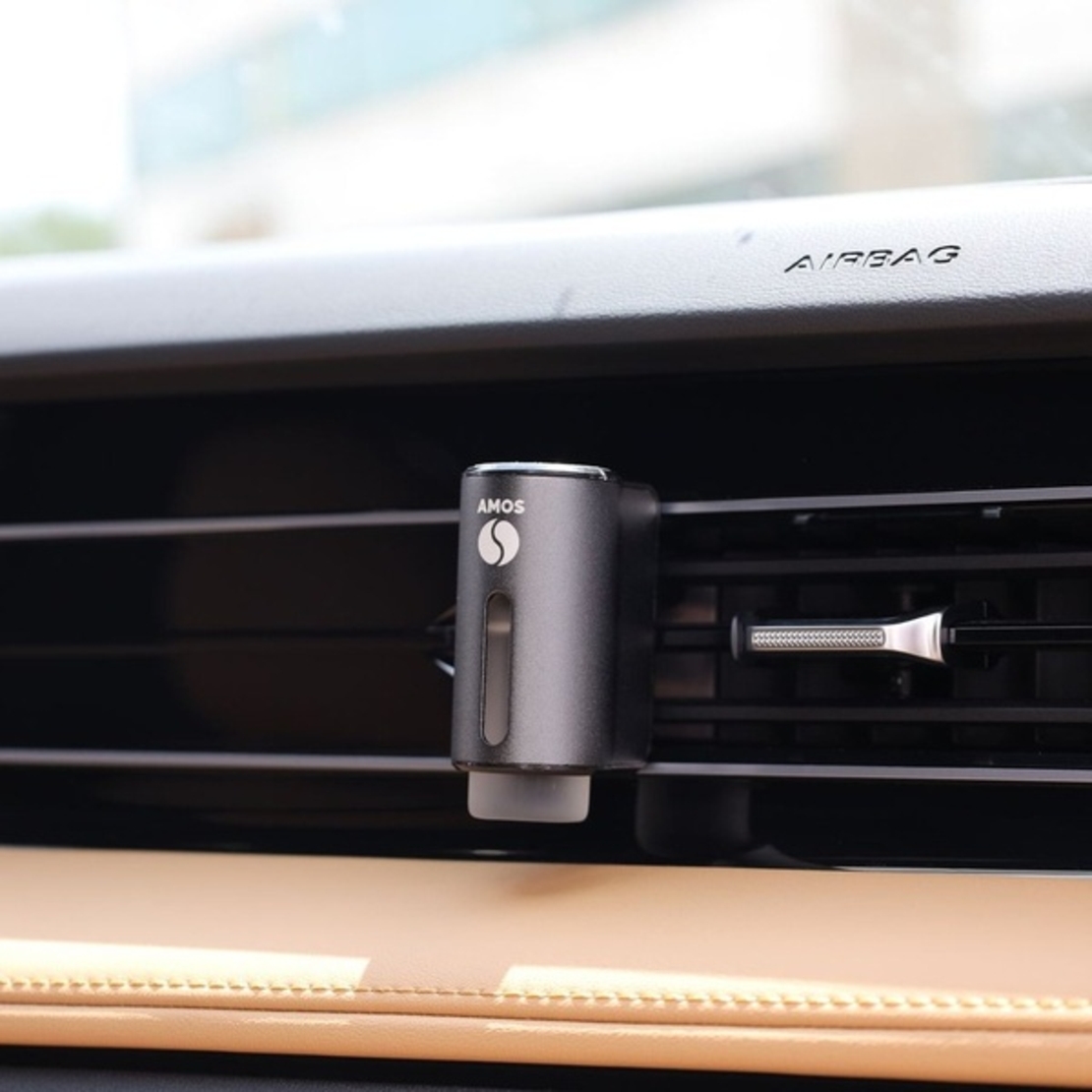Amos Mini: difuzor negru + 3 parfumuri