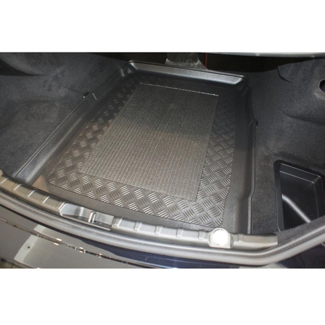 Tavita portbagaj BMW Gran CoupÃ© F06 caroserie coupe fabricatie 06.2012 - prezent