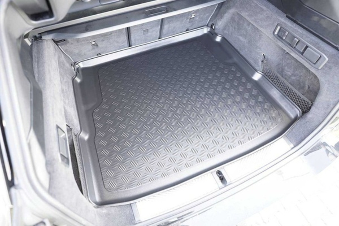 Tavita portbagaj BMW Seria 5 G61 fabricatie 05.2024 - prezent, caroserie combi