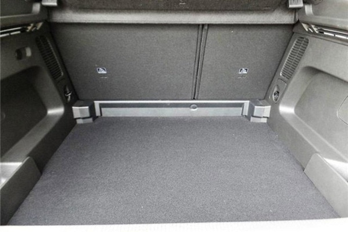 Tavita de portbagaj Peugeot 3008 II, caroserie SUV, fabricatie 11.2016 - prezent, portbagaj inferior