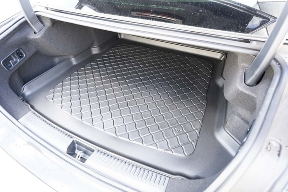 Tavita portbagaj Mercedes E-Class W214 PHEV fabricatie 10.2023 - prezent, caroserie sedan