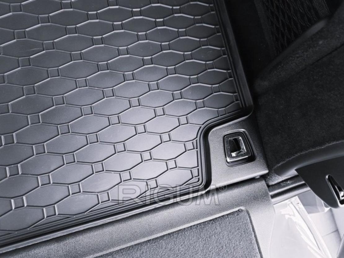 Tavita de portbagaj BMW X7 G07, anul de fabricatie 2019-prezent, caroserie SUV