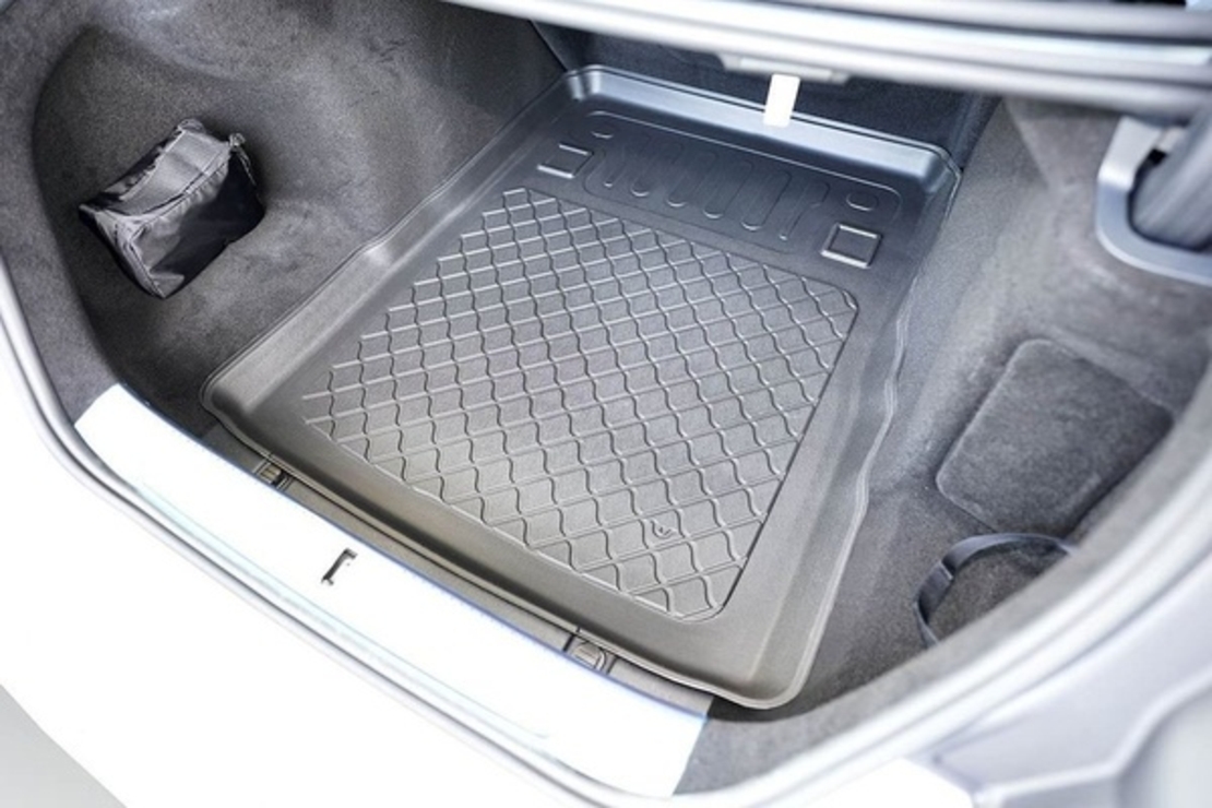 Tavita de portbagaj Mercedes S V 223 long, anul de fabricatie 12.2020 - prezent, caroserie Sedan