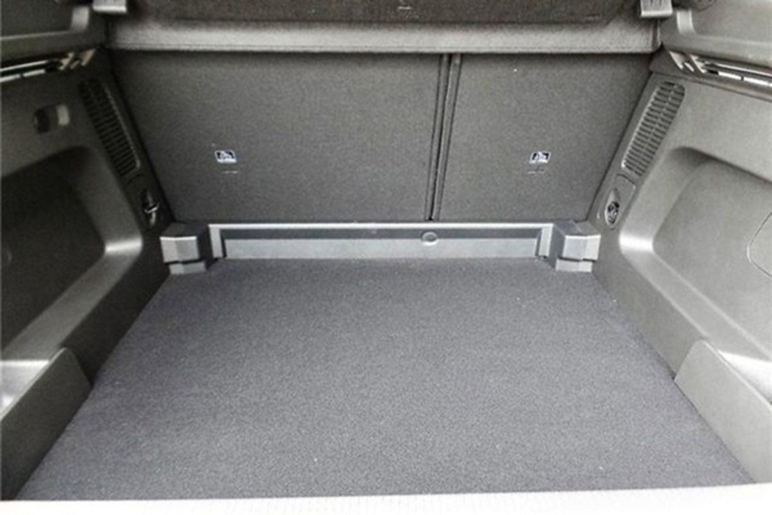 Tavita de portbagaj Peugeot 3008 II, caroserie SUV, fabricatie 11.2016 - prezent, portbagaj inferior