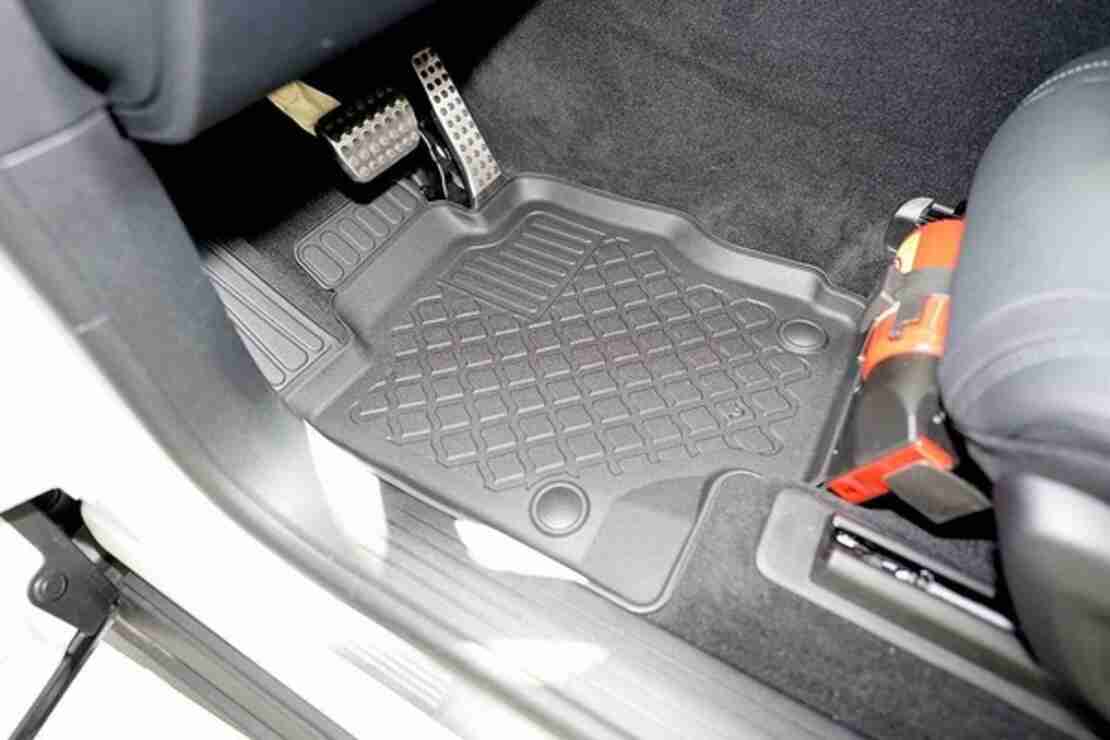Covorase auto tip tavita 604000