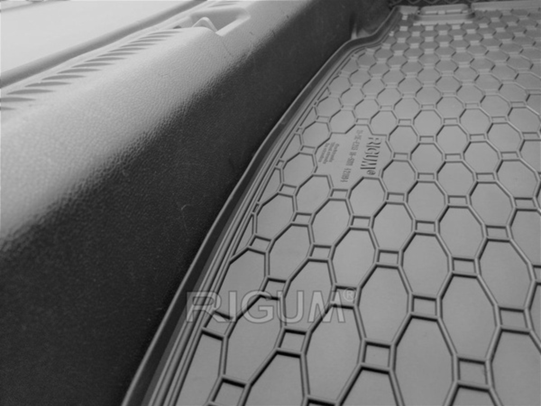 Tavita de portbagaj MERCEDES C-Klasse, anul de fabricatie 2007 - , caroserie Combi