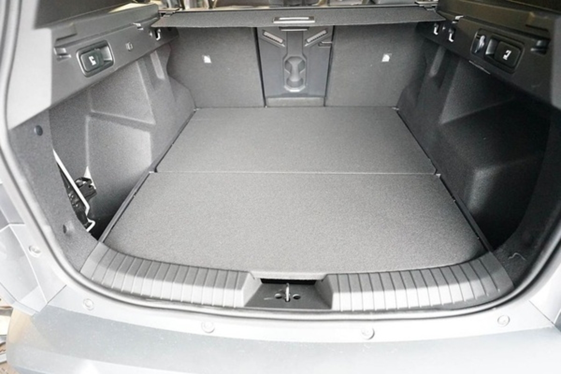 Tavita portbagaj Dacia Bigster fabricatie 03.2025 - prezent, caroserie suv, portbagaj superior, podea variabila in pozitie superioara