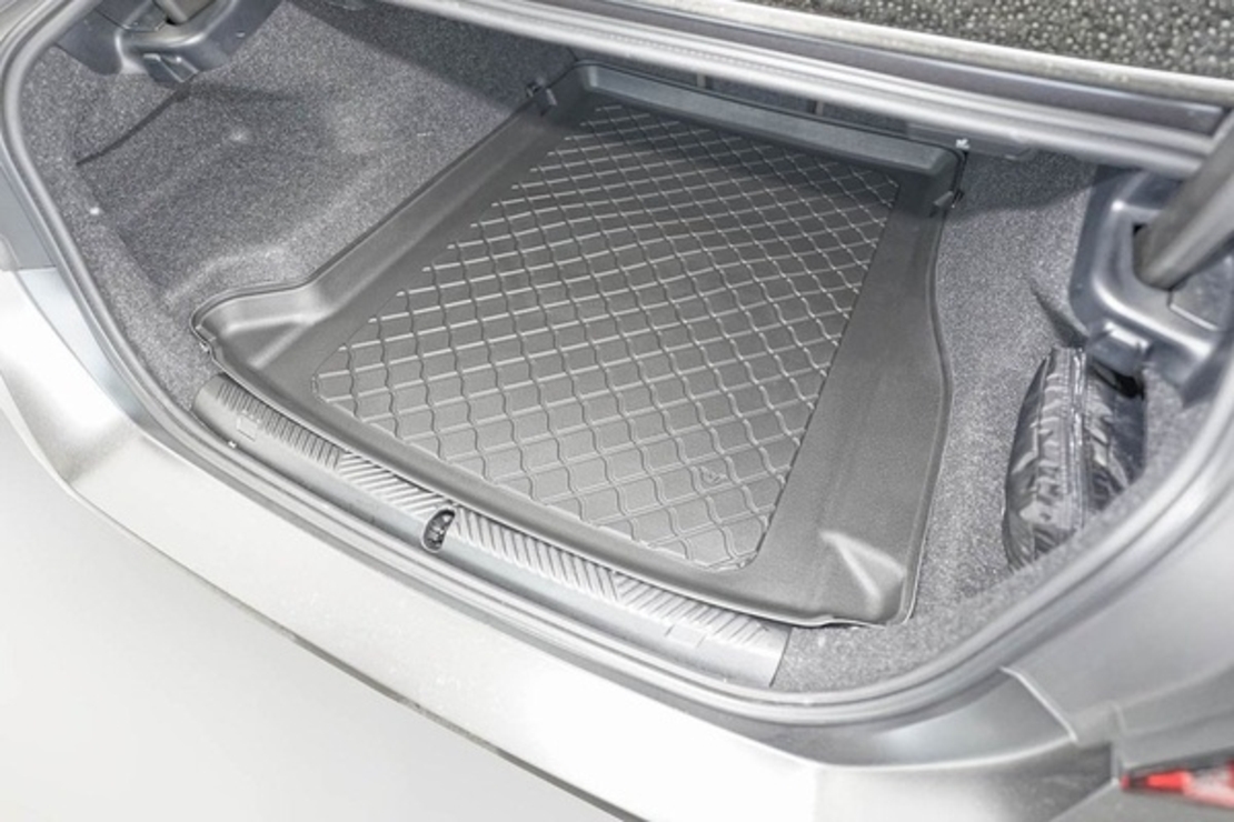 Tavita portbagaj BMW i5 G60, fabricatie 10.2023 - prezent, caroserie sedan