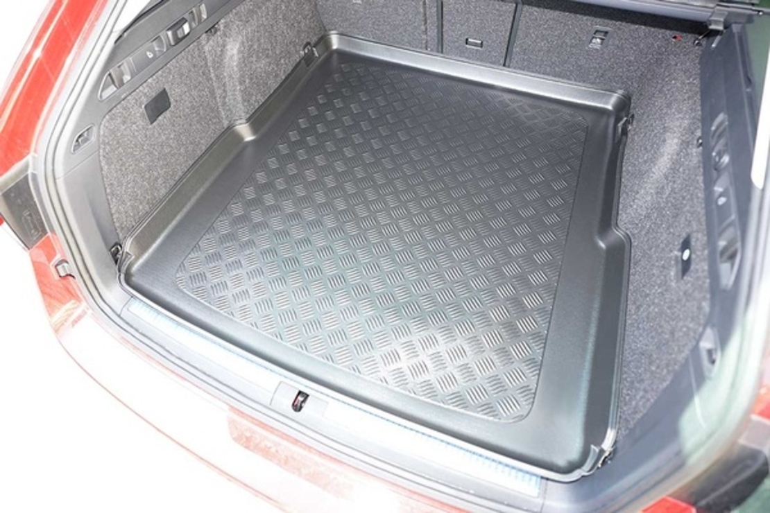 Tavita portbagaj Skoda Superb IV Hybrid, caroserie break, fabricatie 2020 - prezent BSC