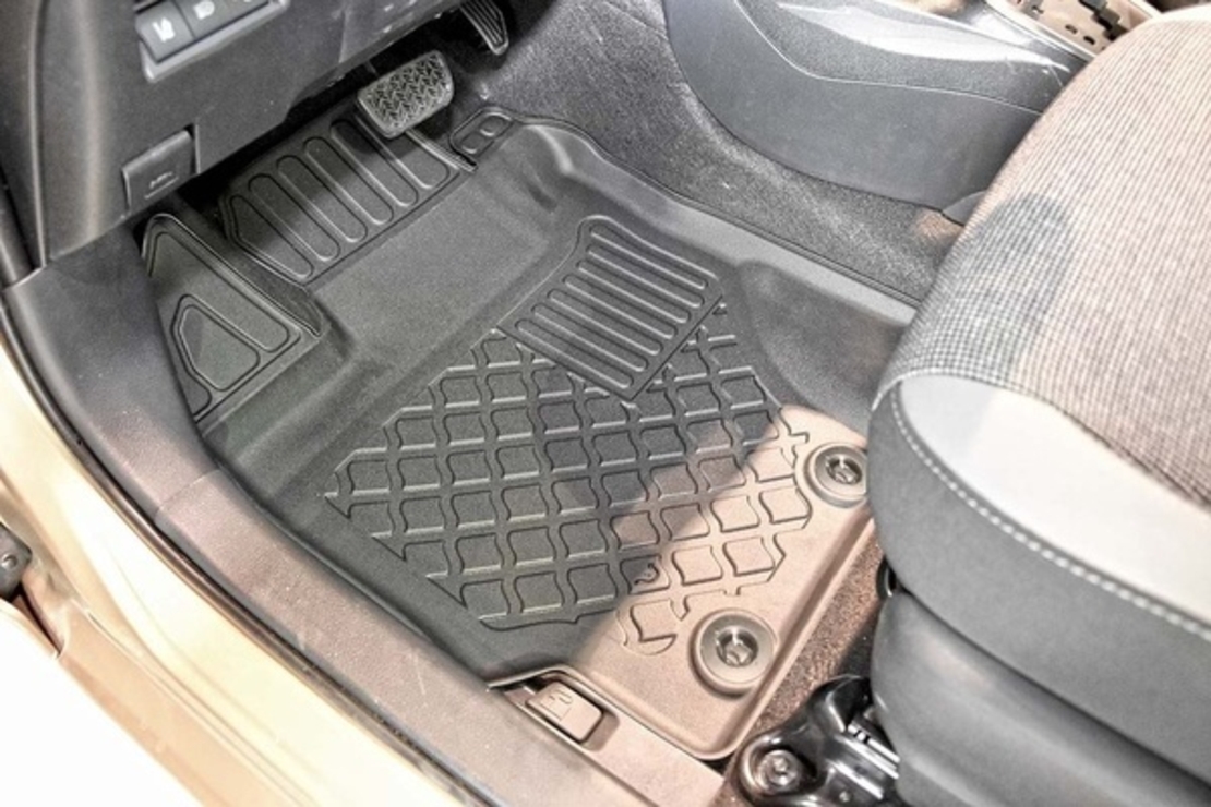 Covorase auto tip tavita Toyota Yaris III, fabricatie 09.2011 - 08.2020