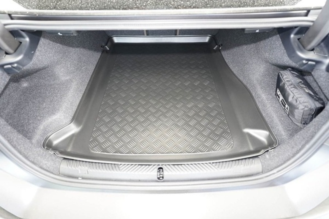 Tavita portbagaj BMW i5 G60, fabricatie 10.2023 - prezent, caroserie sedan