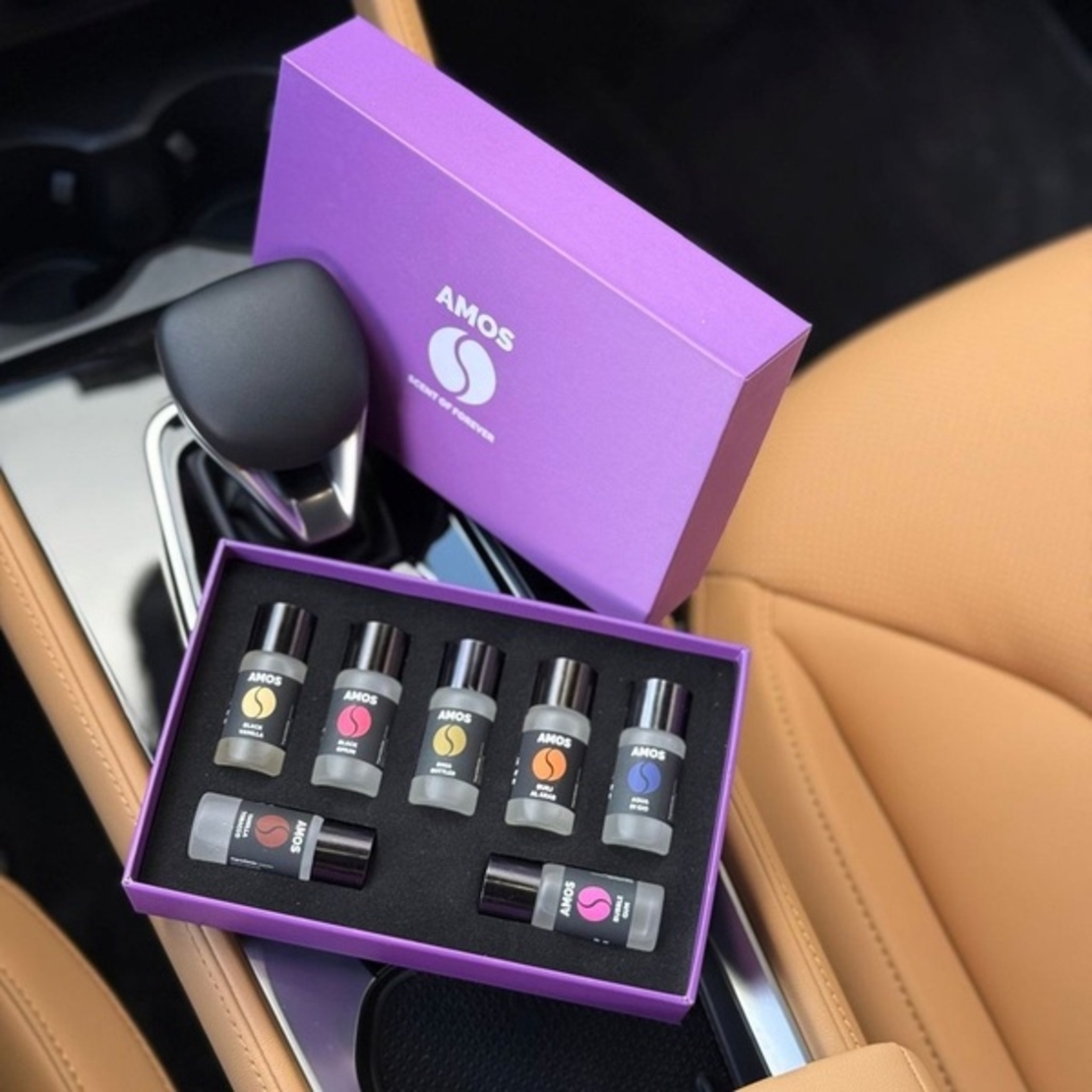 Pachet Amos Mini: 2 seturi parfumuri + 1 set parfum CADOU