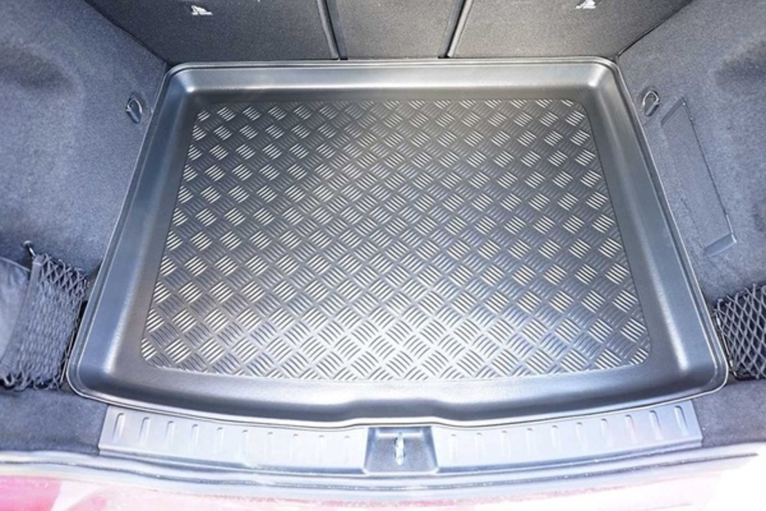 Tavita de portbagaj Mercedes GLA (H247) Plug-in Hybrid, anul de fabricatie 04.2020 - prezent, caroserie SUV