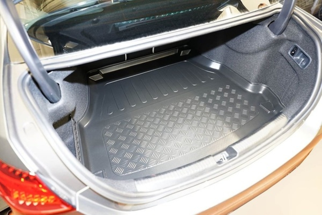 Tavita de portbagaj Mercedes clasa C W206, anul de fabricatie 06.2021 - prezent, caroserie Sedan
