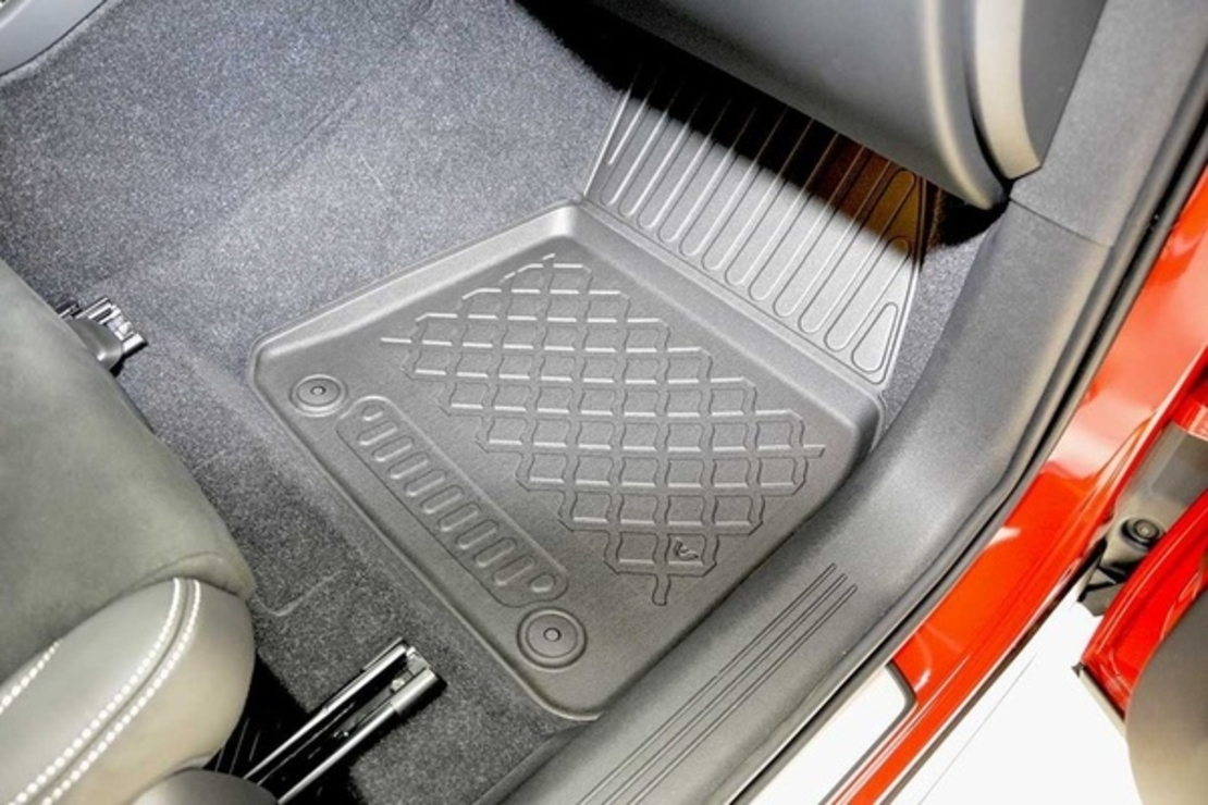 Covorase auto tip tavita Volvo XC40 fabricatie 03.2018 - prezent