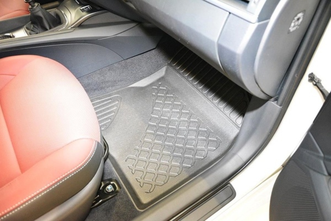 Covorase auto tip tavita Toyota Avensis fabricatie 01.2009 - prezent