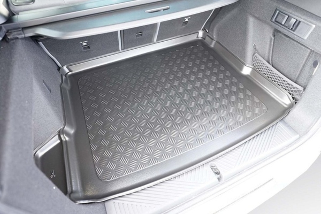 Tavita portbagaj BMW X3 G45 MHEV, fabricatie 11.2024 - prezent, caroserie suv, cu ureche detasabila pe stanga