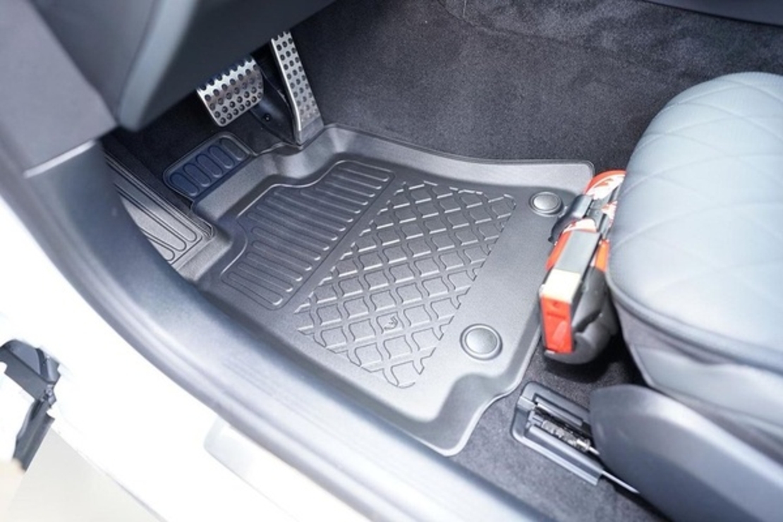 Covorase auto tip tavita Mercedes E-Class W214 fabricatie 05.2023 - prezent, caroserie sedan