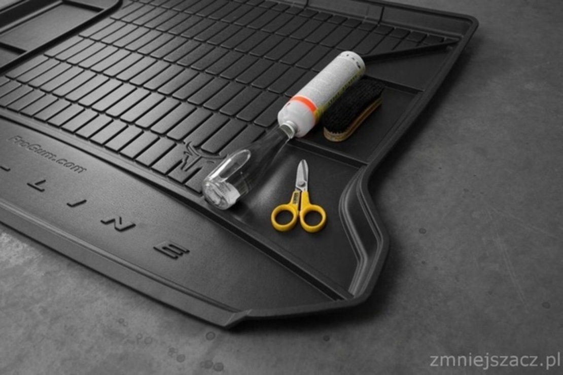 Tavita portbagaj Skoda Superb II, caroserie combi, fabricatie 2008 - 04.2015 (model cu buzunare laterale)