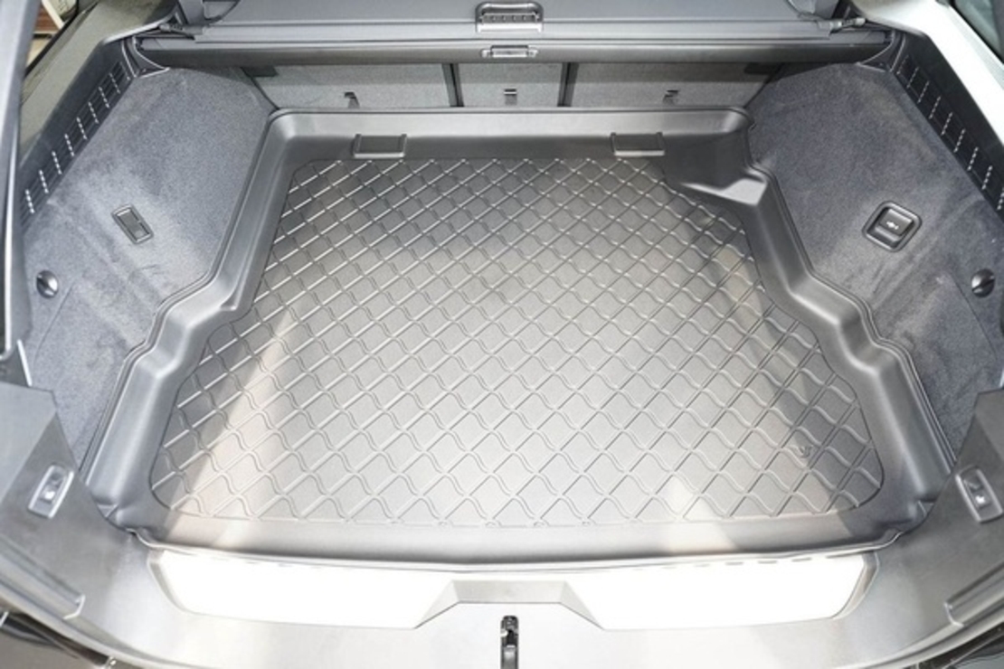 Tavita de portbagaj BMW Seria 5 G31 PHEV, caroserie combi, fabricatie 03.2017-09.2023 (inclusiv facelift)