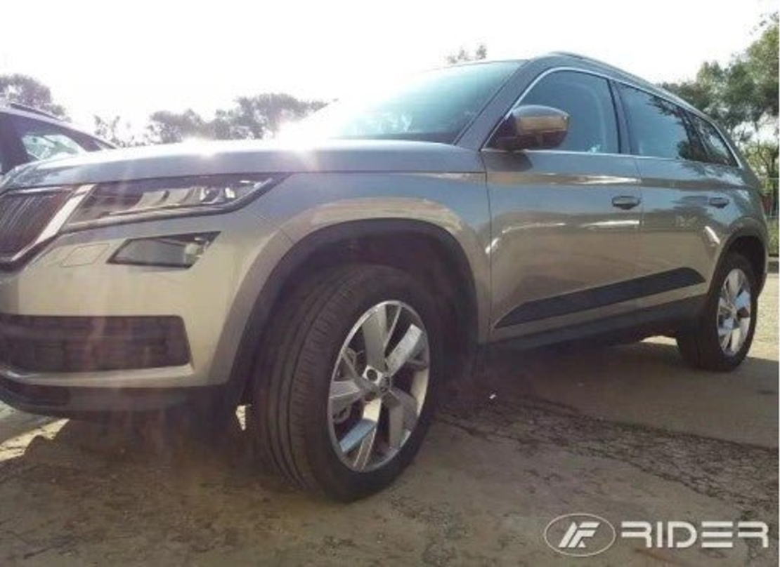 Bandouri laterale Seat Ateca fabricatie 09.2016 - prezent, caroserie suv