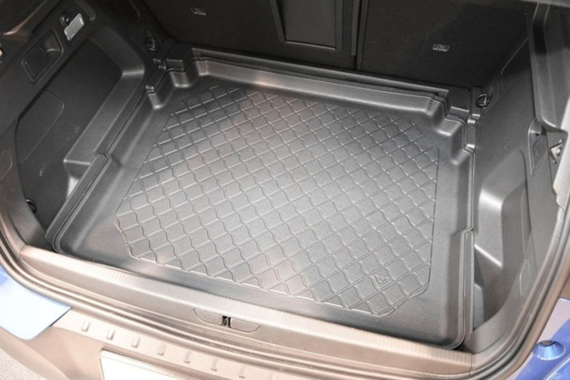 Tavita de portbagaj Peugeot 3008 II, caroserie SUV, fabricatie 11.2016 - prezent, portbagaj inferior