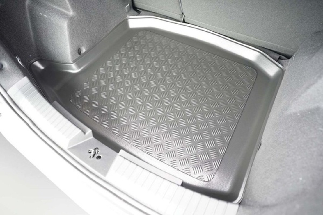 Tavita portbagaj Dacia Duster III LPG fabricatie 06.2024 - prezent, 4x2, portbagaj inferior, fara podea dubla