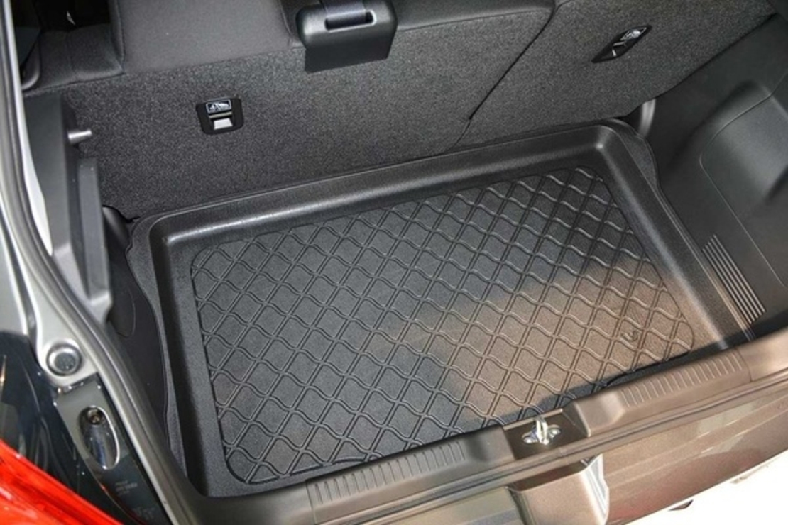 Tavita portbagaj premium Suzuki Swift caroserie 4x2 fabricatie 2017 - prezent