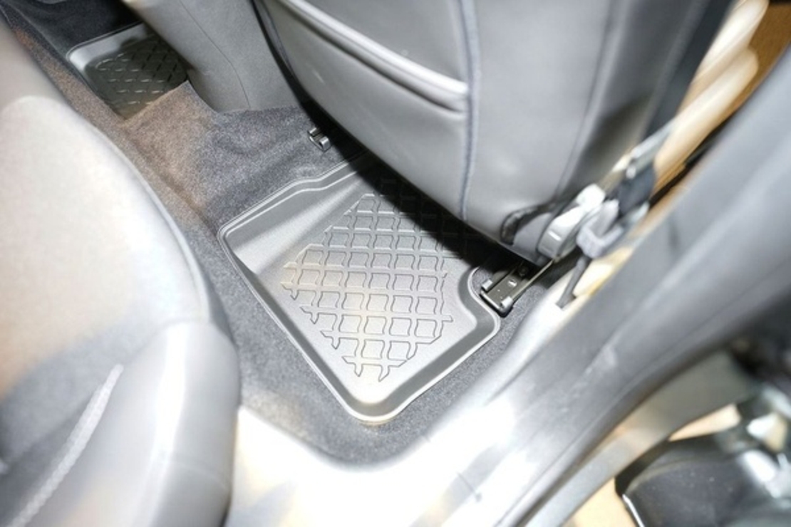 Covorase auto tip tavita Alfa Romeo Junior Hybrid, fabricatie 04.2024 - prezent, caroserie suv