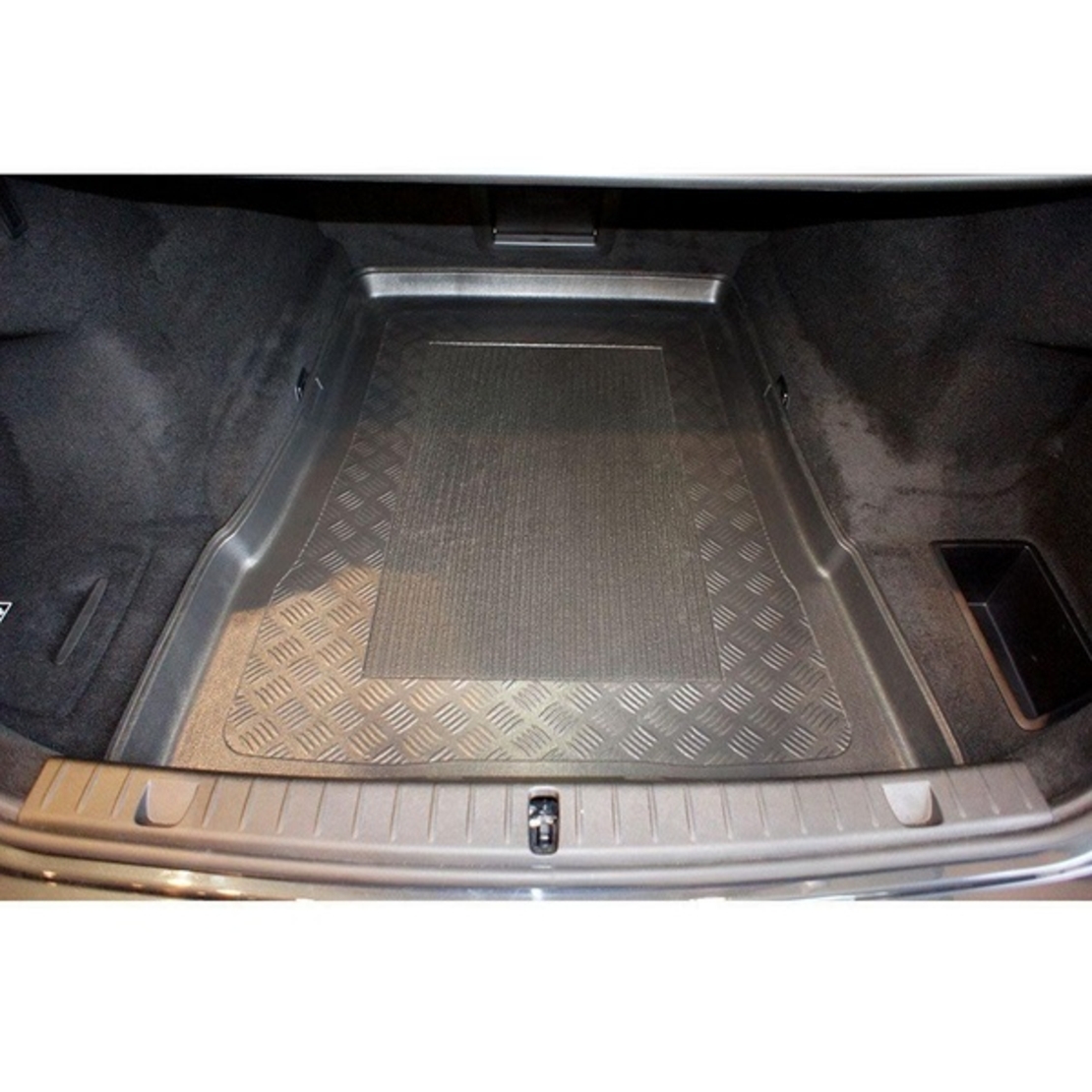 TAVITA DE PORTBAGAJ BMW SERIA 7 G12, CAROSERIE SEDAN, FABRICATIE 10.2015 - PREZENT, AMPATAMENT LUNG