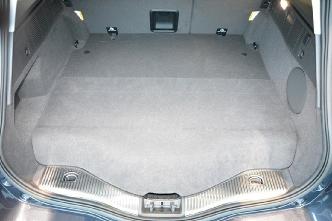 Tavita portbagaj Ford Mondeo V Hybrid, caroserie combi, fabricatie 2015 - prezent (cu si fara subwoofer)