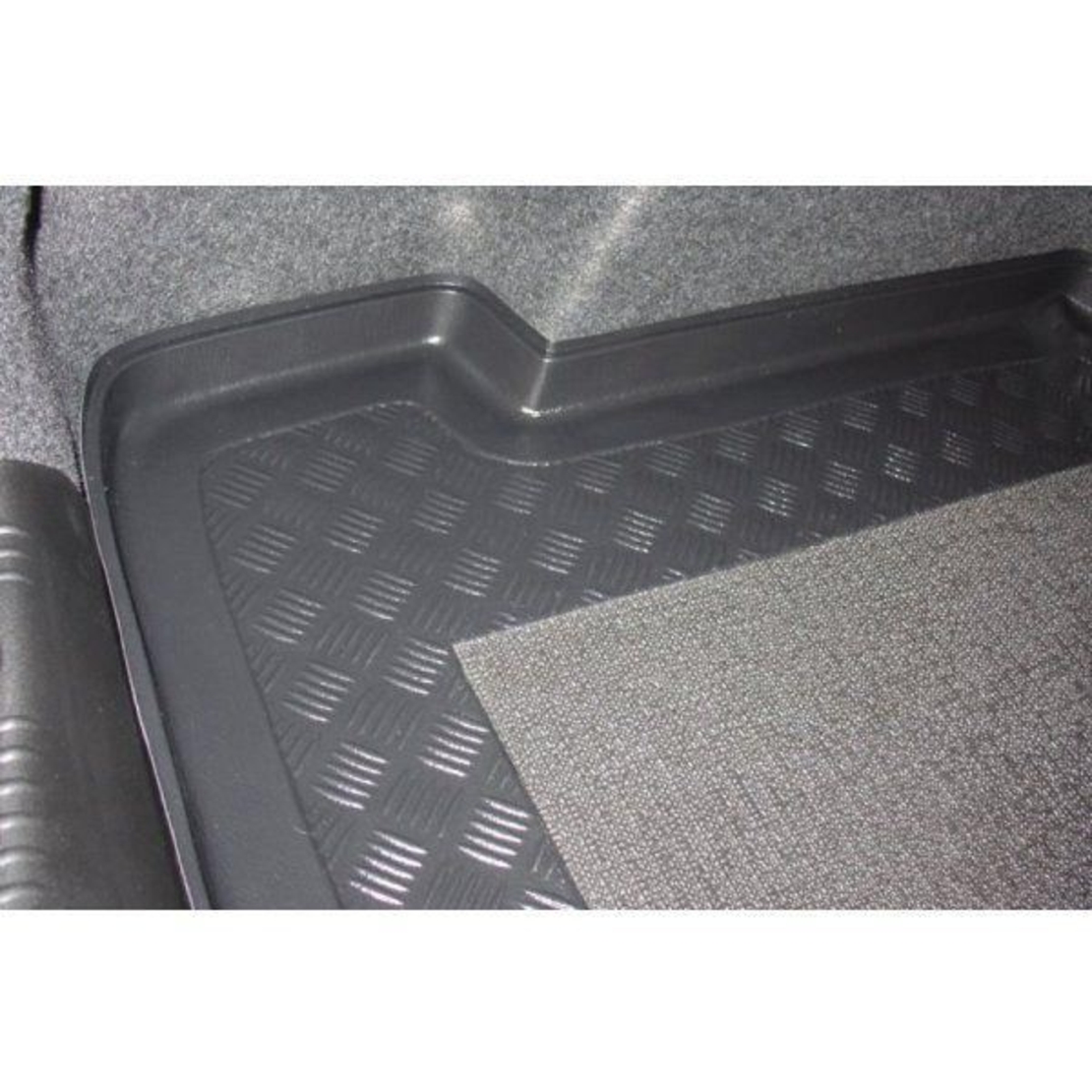 Tavita portbagaj Renault Megane II caroserie sedan fabricatie 10.2003 - 2009