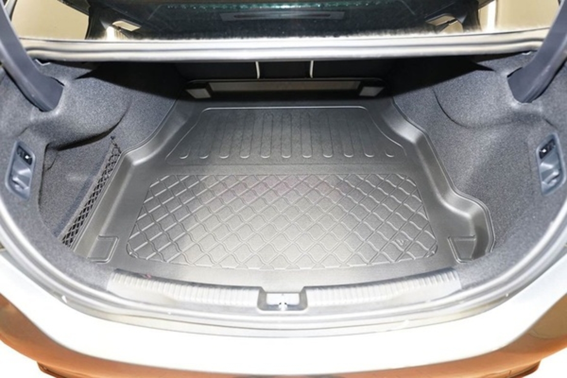 Tavita de portbagaj Mercedes C-class W206, anul de fabricatie 06.2021 - prezent, caroserie Sedan
