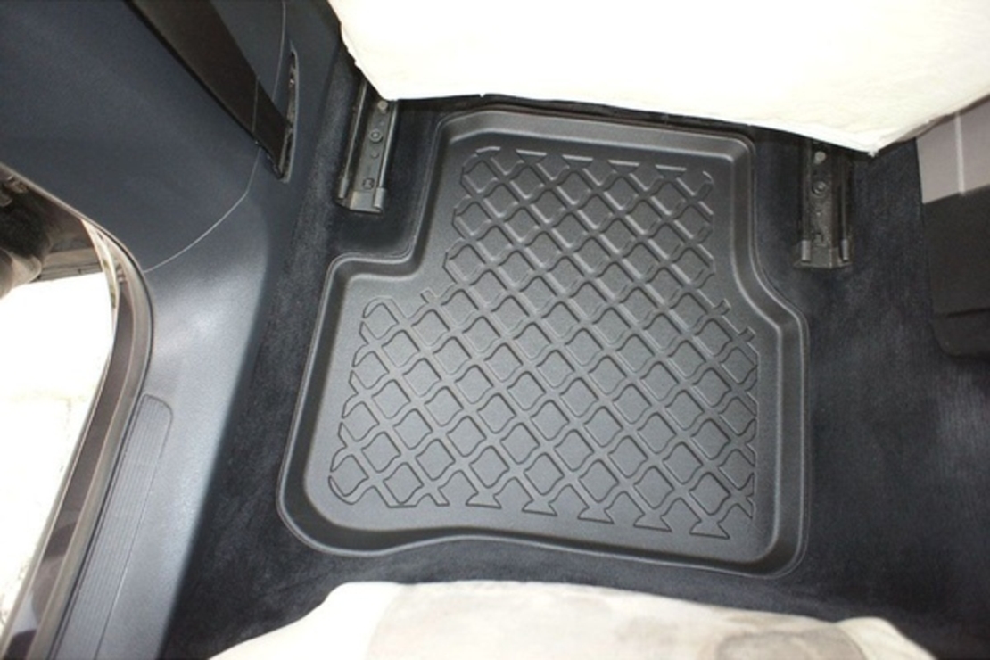 Covorase tip tavita Volkswagen Passat B7, caroserie Combi, fabricatie 10.2010 - 11.2014 #1