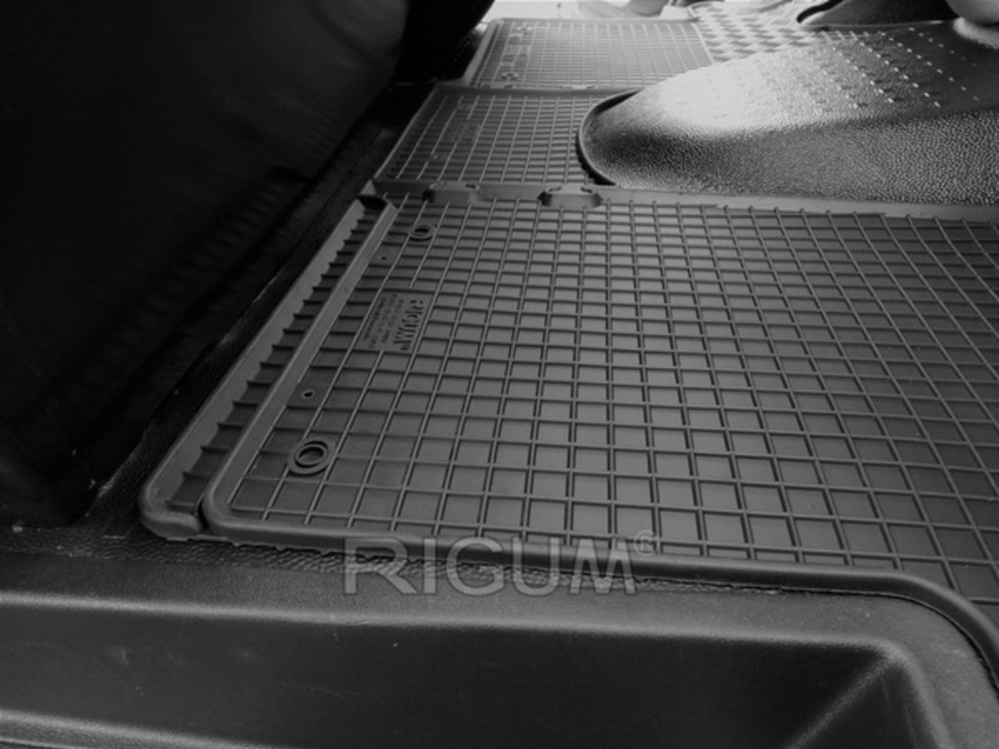 Covorase auto VW T5 / T6 Multivan, 2 / 3 locuri, fabricatie 2006 - prezent (fata)