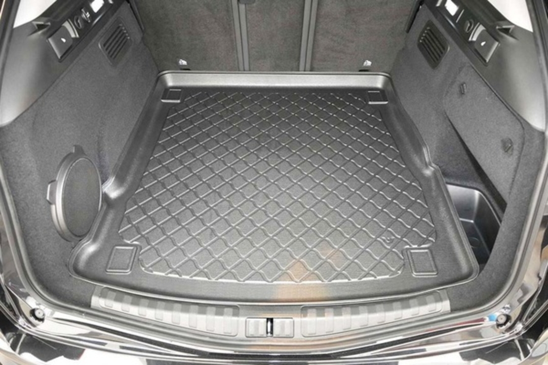 Tavita portbagaj Alfa Romeo Stelvio (Type 949), fabricatie 2017 - prezent